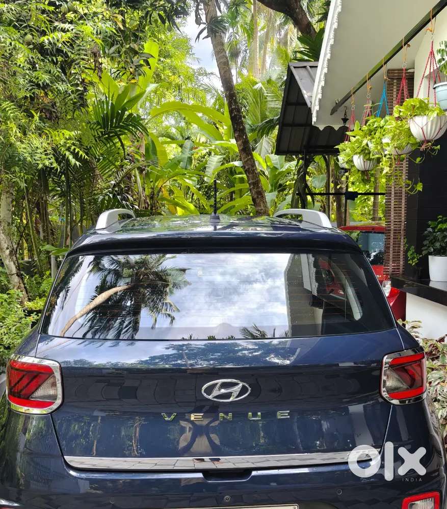 Hyundai Venue 2021 2nd Owner