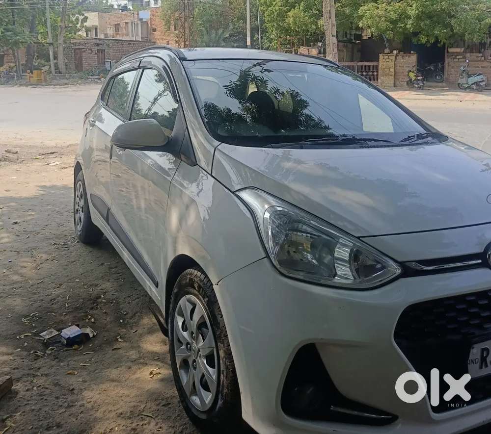 Hyundai Grand I10 2015 Diesel Well Maintained