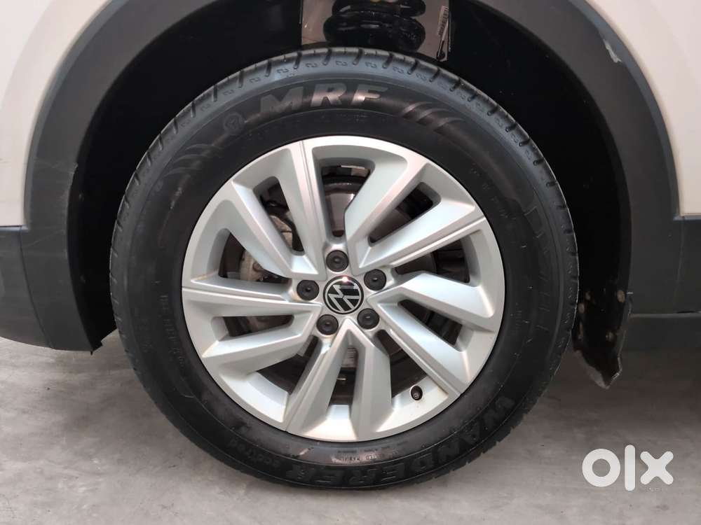 Volkswagen Taigun 1.0 Tsi Highline At, 2023, Petrol