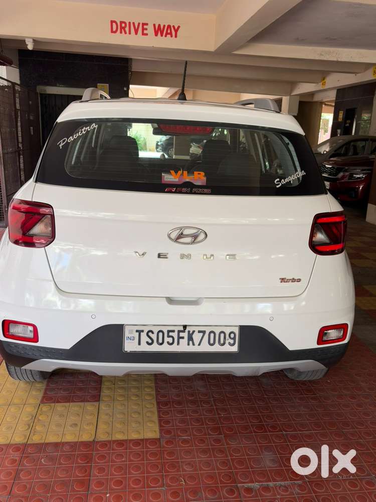 Hyundai Venue 2021 Model - Mint Condition (showroom Track)