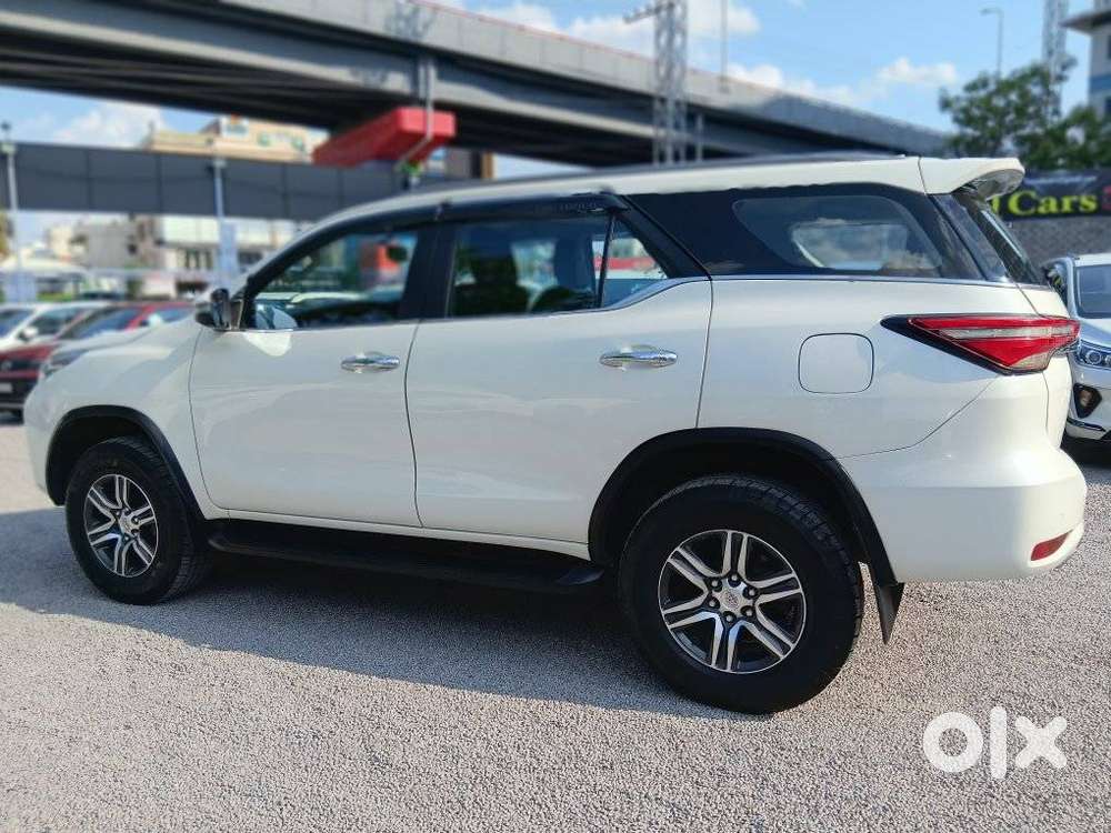 Toyota Fortuner 4x2 Mt 2.8 Diesel, 2021, Diesel