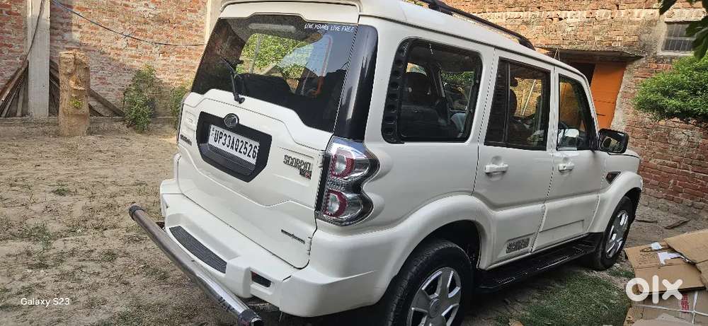 Mahindra Scorpio 2016 Diesel 98000 Km Driven