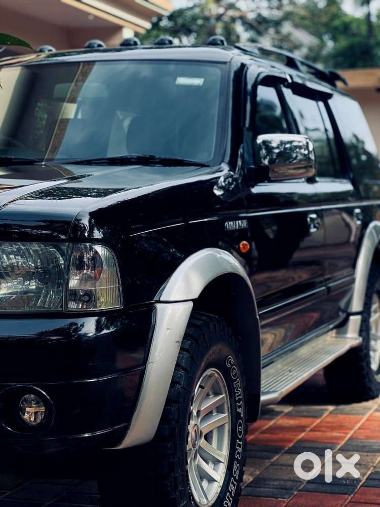 Very Well Maintained Ford Endeavour