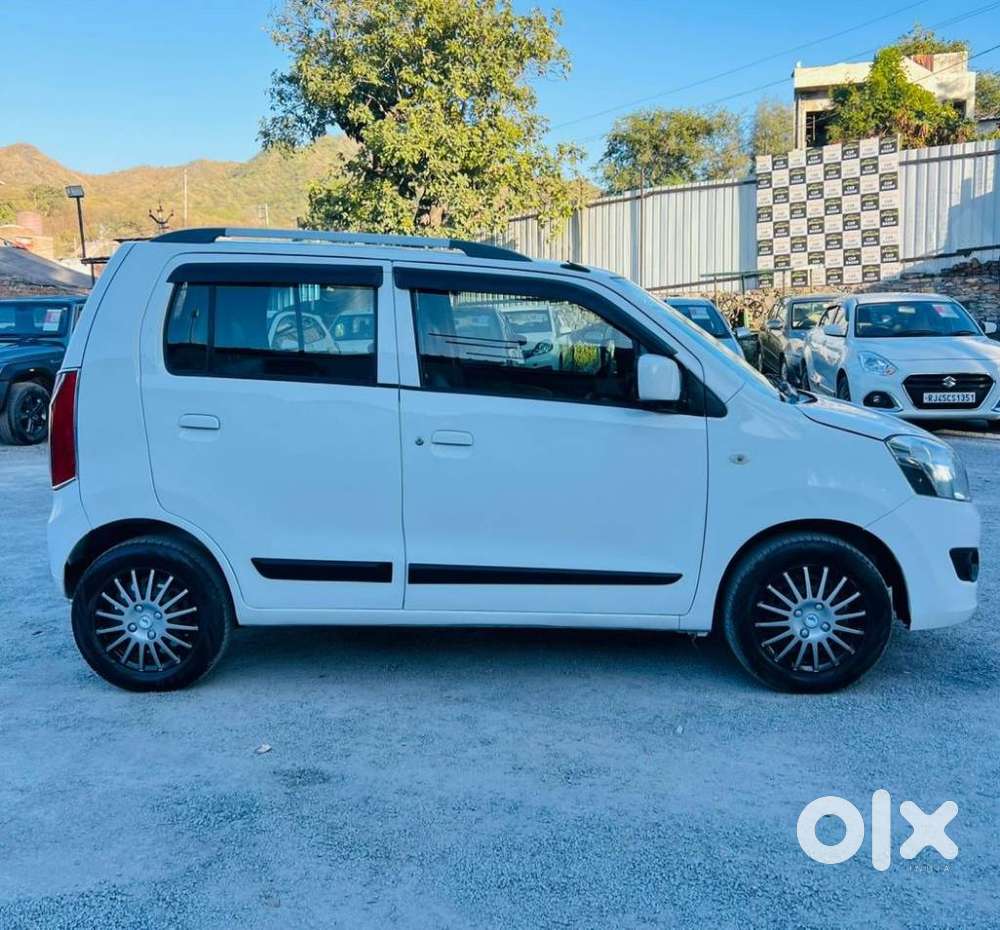 Maruti Suzuki Wagon R Vxi Amt1.2, 2017, Petrol