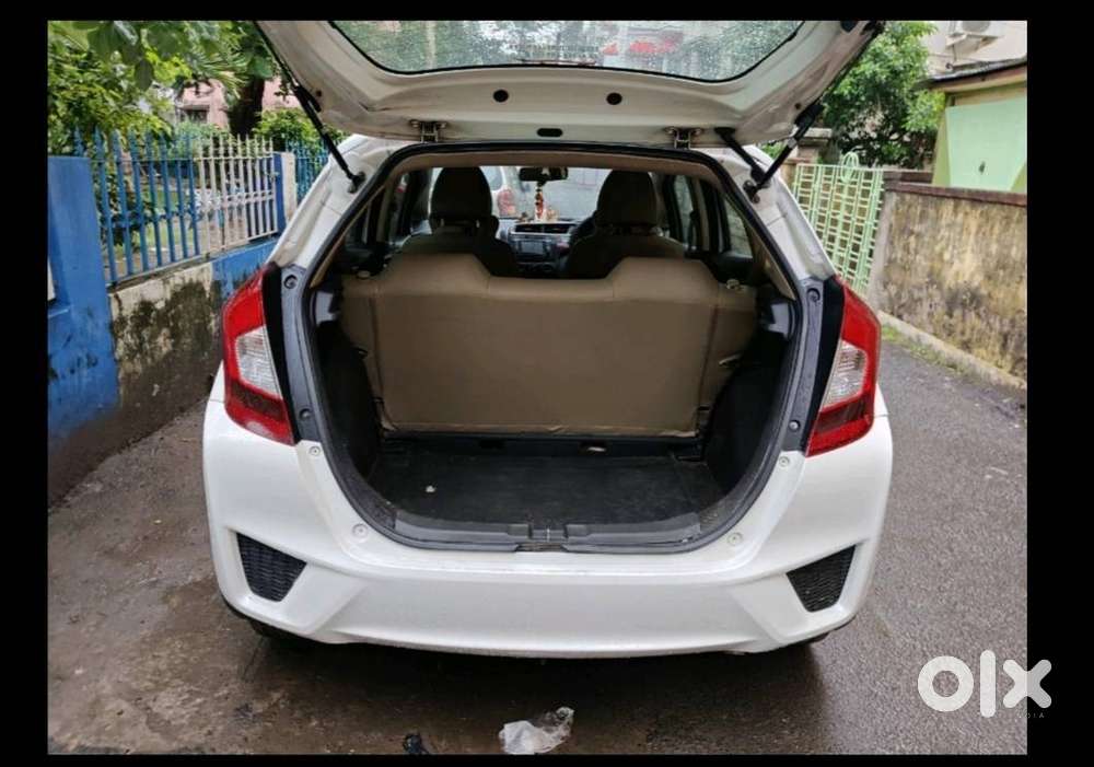 Jazz Sv 1.2 I-vtec With Full Service Record With All Genuine Parts