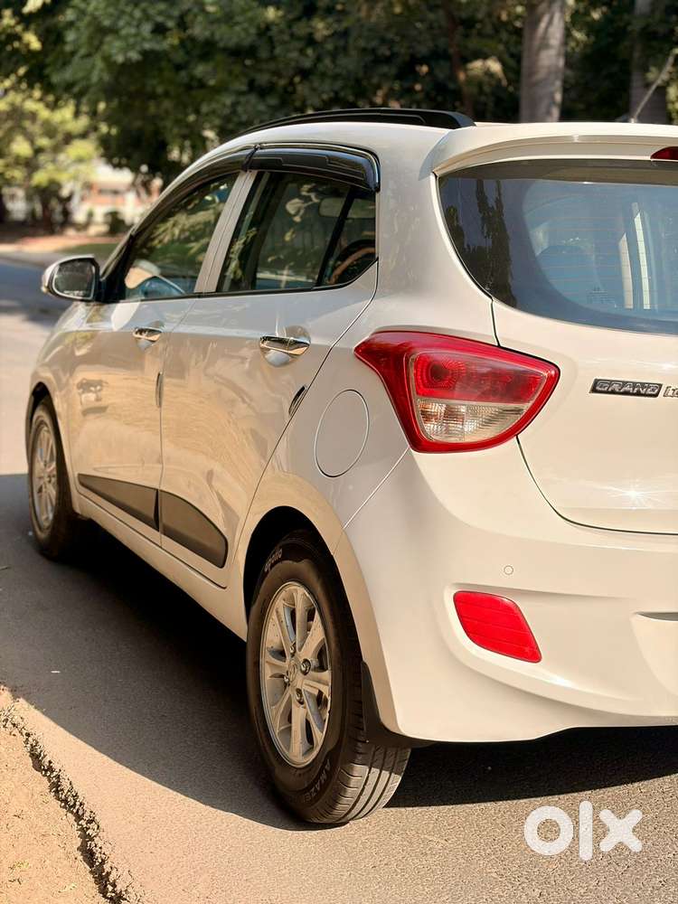 Hyundai Grand I10 1.2 Kappa Vtvt Asta (o) At, 2014, Petrol