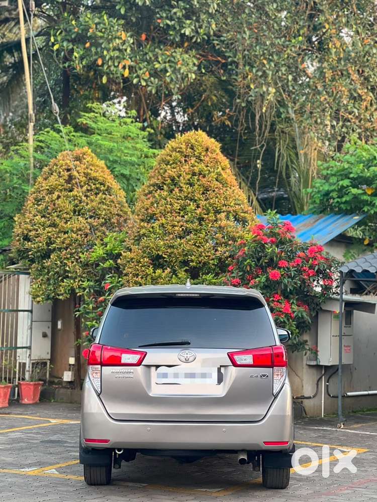 Toyota Innova Crysta 2017