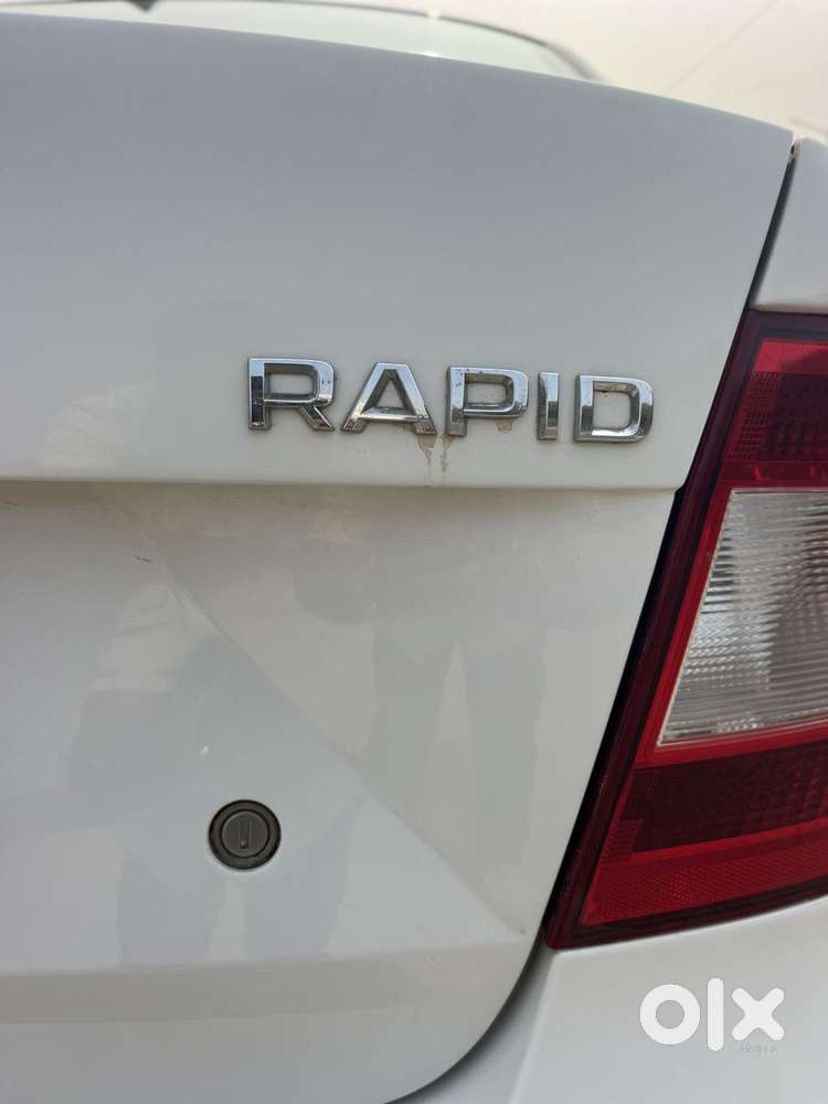 Skoda Rapid 1.6 Mpi At Style, 2016, Petrol