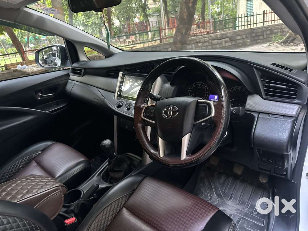 Toyota Innova Crysta 2.7 Gx Limited Edition 8 Str, 2025, Diesel