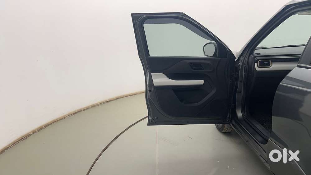 Tata Punch Accomplished Amt Sunroof, 2024, Petrol