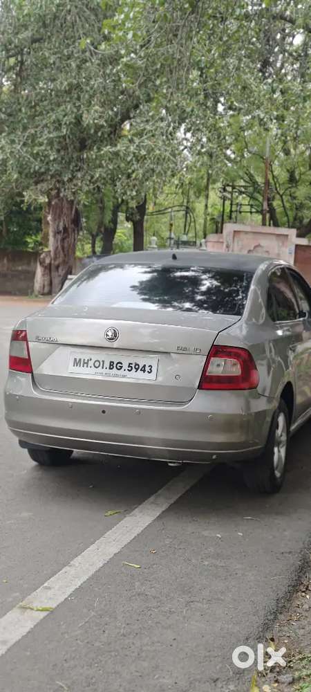 Skoda Rapid Elegance 2013 Diesel