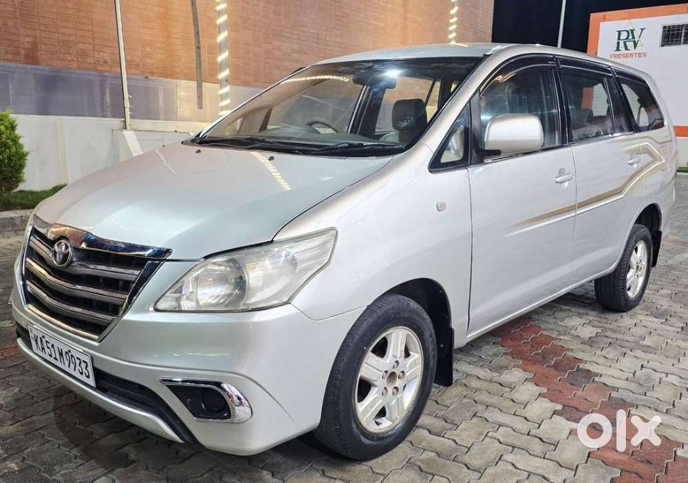 Toyota Innova 2.5 G (diesel) 8 Seater, 2005, Diesel