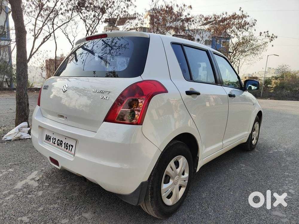 Maruti Suzuki Swift Vxi 1.2 Abs Bs-iv, 2011, Petrol