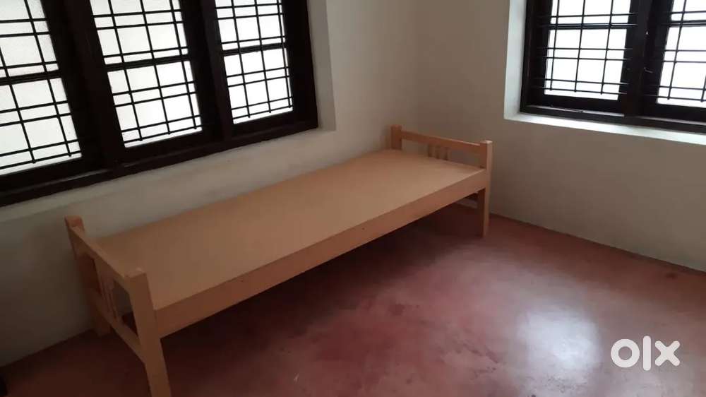 4BHK+