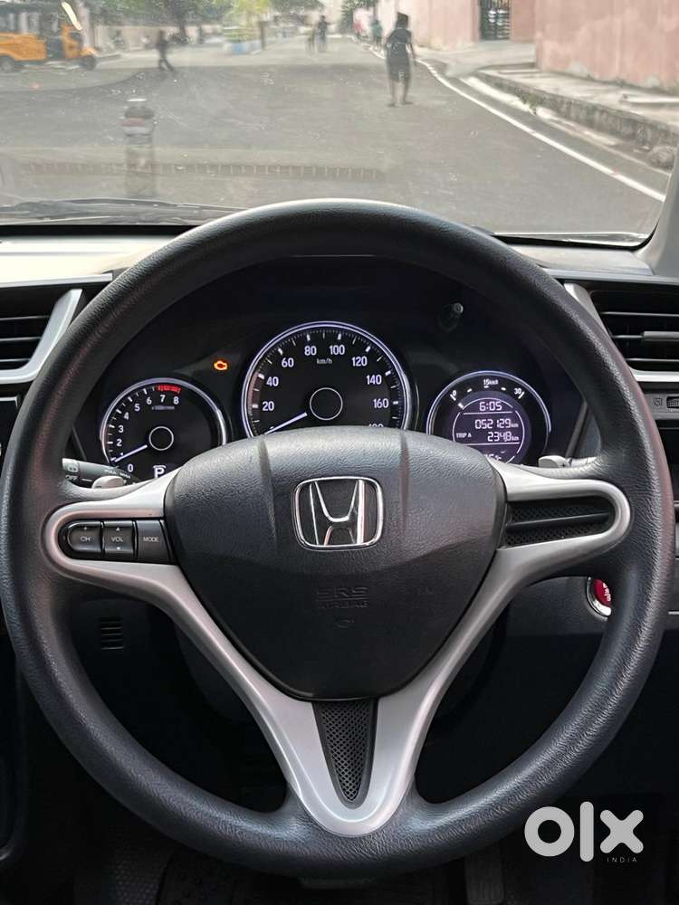 Honda Br-v Style Edition V Cvt, 2016, Petrol