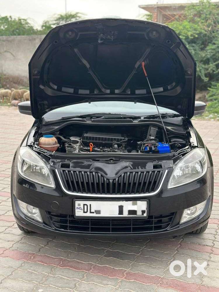 Skoda Rapid 1.0 Rider Plus Tsi At, 2012, Petrol