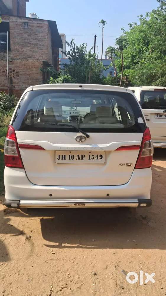 Toyota Innova 2014