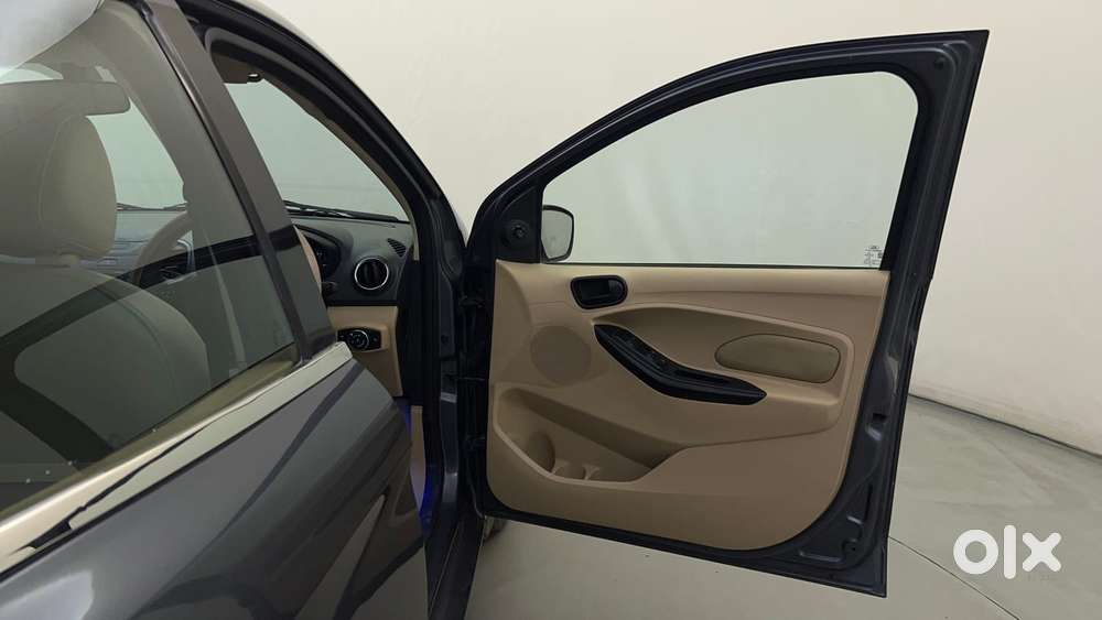 Ford Figo Aspire Titanium, 2017, Petrol