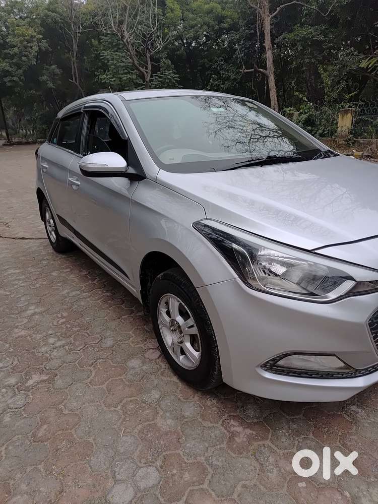 Hyundai Elite I20 Sportz (o) 1.4, 2017, Cng & Hybrids