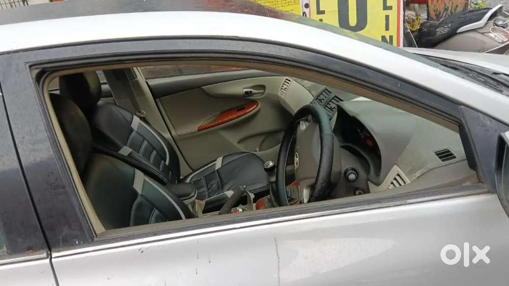 Toyota Corolla Altis Edition 2011