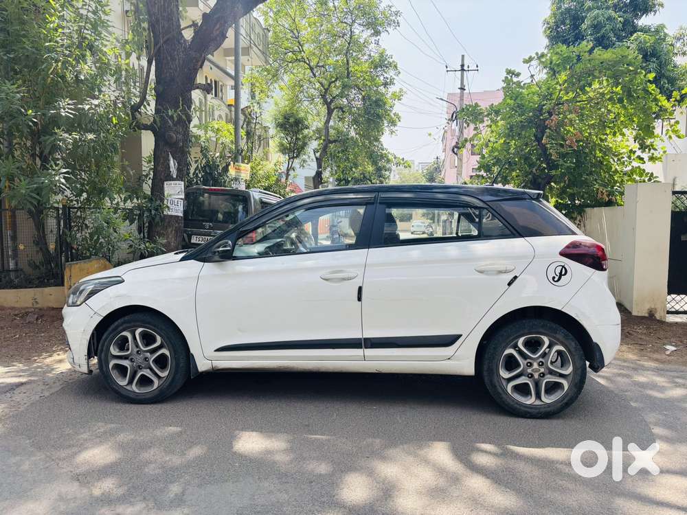 Hyundai I20 Sportz Plus Dual Tone, 2020, Petrol