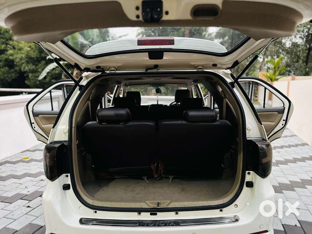 Toyota Fortuner 2011-2016 4x2 At, 2012, Diesel