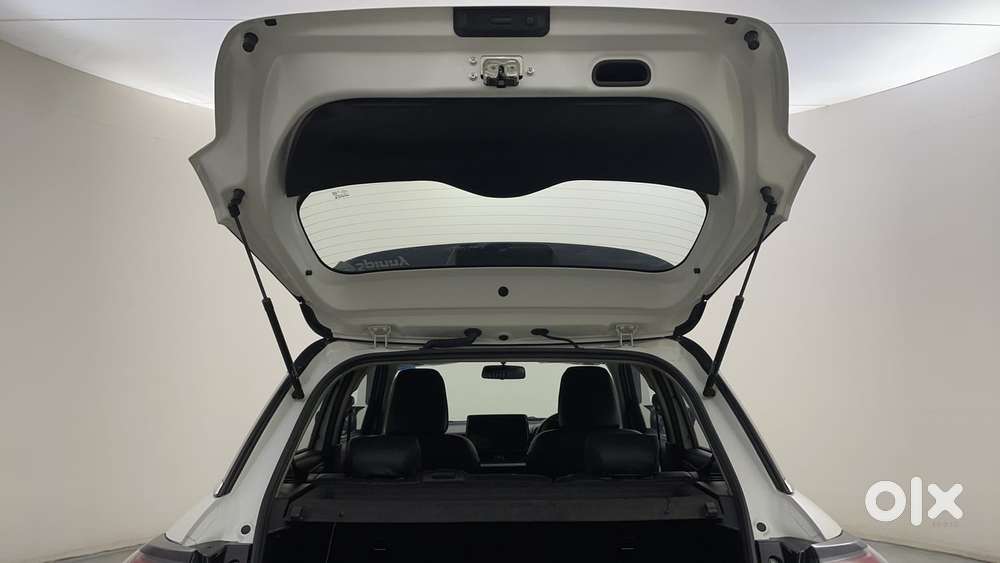 Maruti Suzuki Swift Zxi Plus Amt Dual Tone, 2024, Petrol