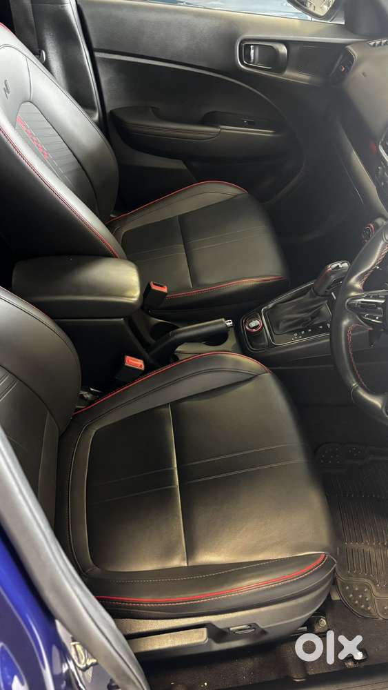 Hyundai Venue N Line N8 Dct Dual Tone, 2023, Petrol