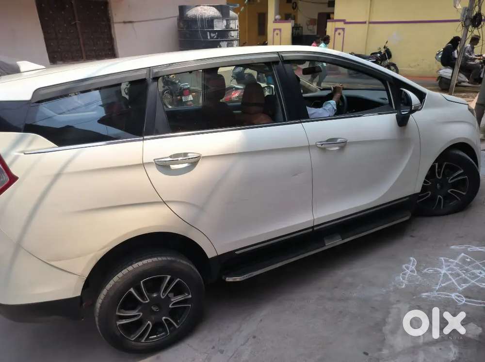 From The Beginning Totally Showroom Track. Well Maintained Car.