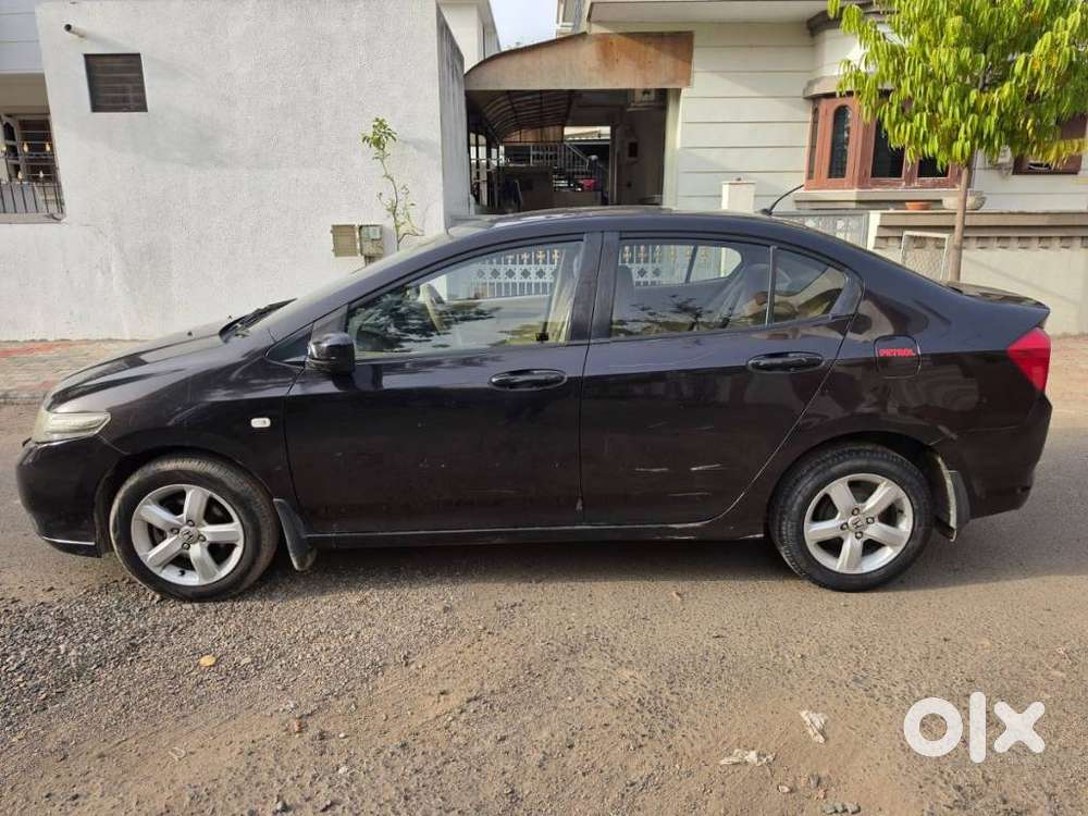 Honda City 2014-2015 V At, 2013, Petrol