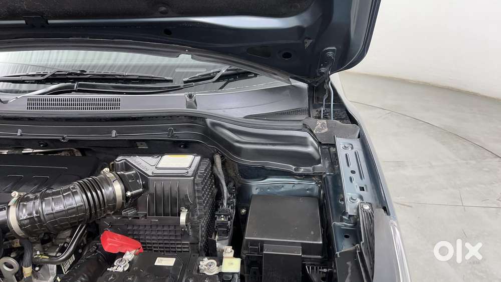 Mahindra Xuv300 W8 Option, 2022, Petrol