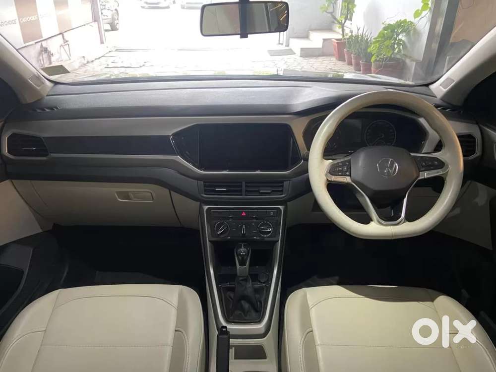 Volkswagen Taigun 1.0 Tsi Highline At, 2022, Petrol
