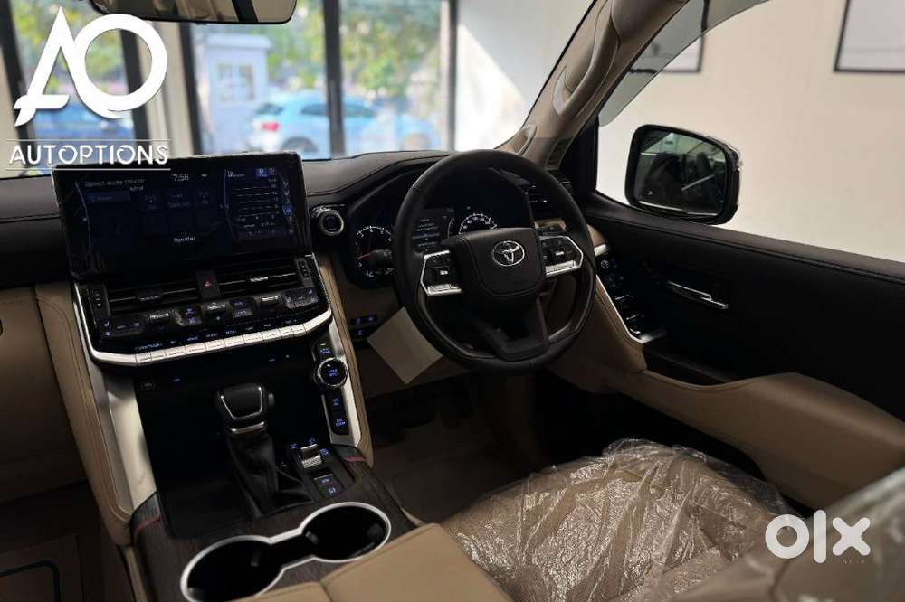 Toyota Land Cruiser Zx Petrol, 2026, Petrol