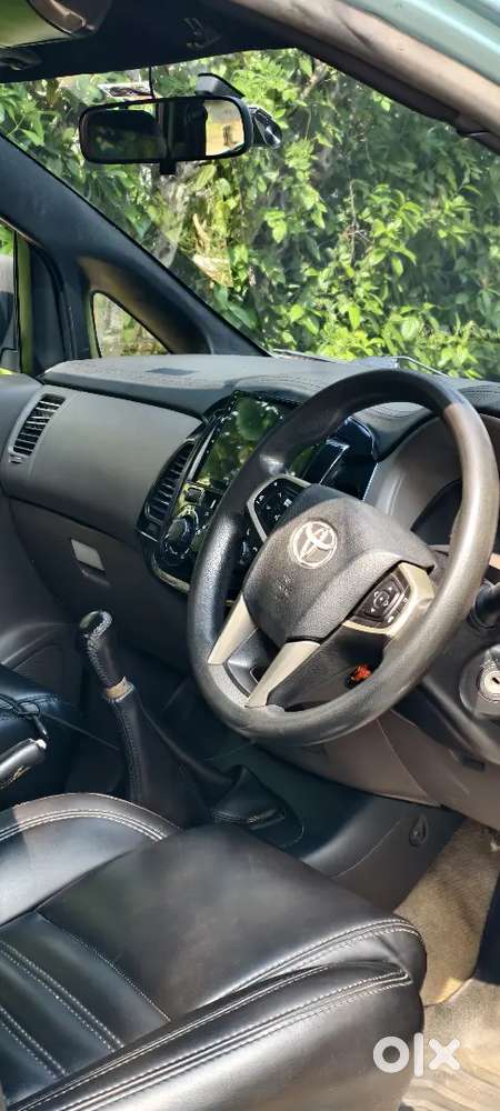 Toyota Innova 2005 Diesel Manual Car