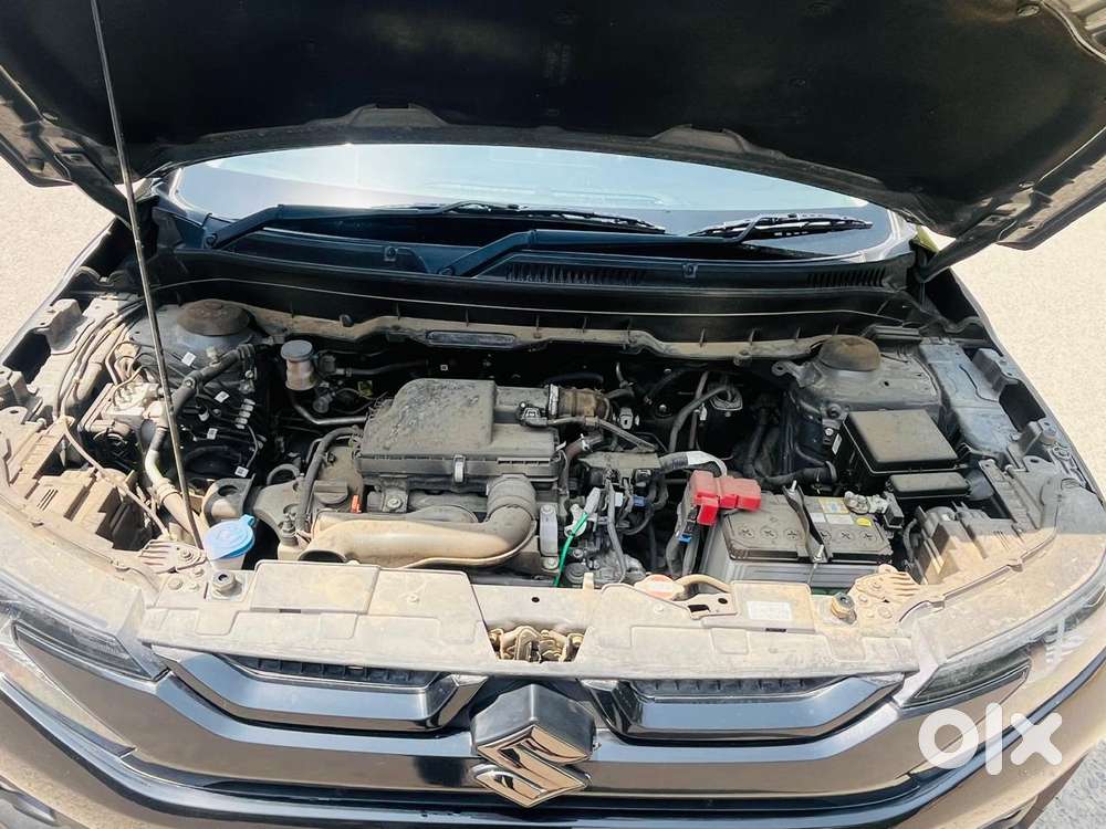 Maruti Suzuki Brezza 1.5 Zxi Smart Hybrid, 2024, Petrol