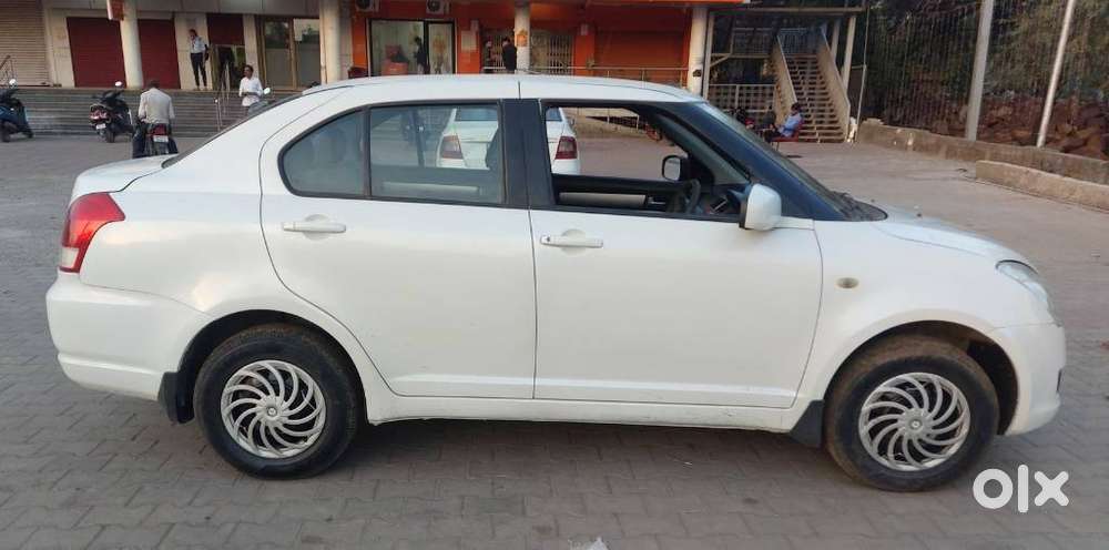 Maruti Suzuki Swift Dzire 1.2 Vxi Bsiv, 2011, Petrol