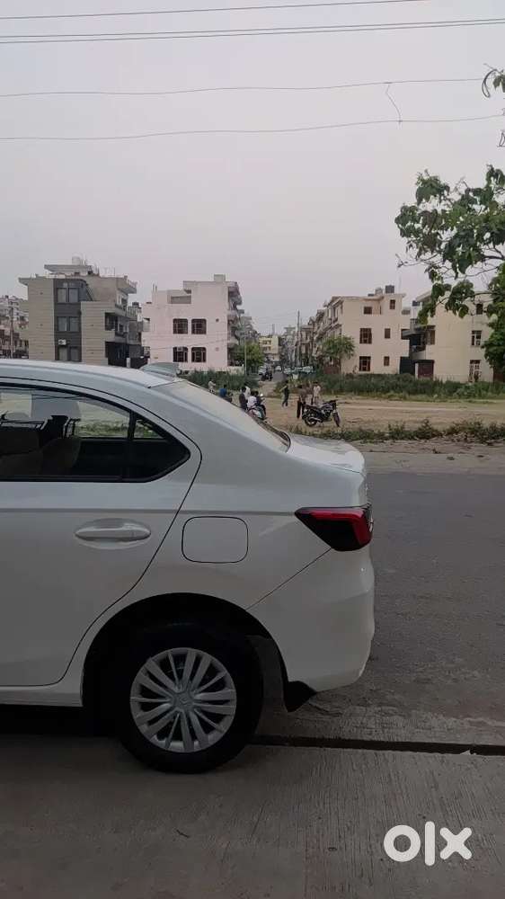 Honda Amaze 2025 Petrol 18000 Km Driven