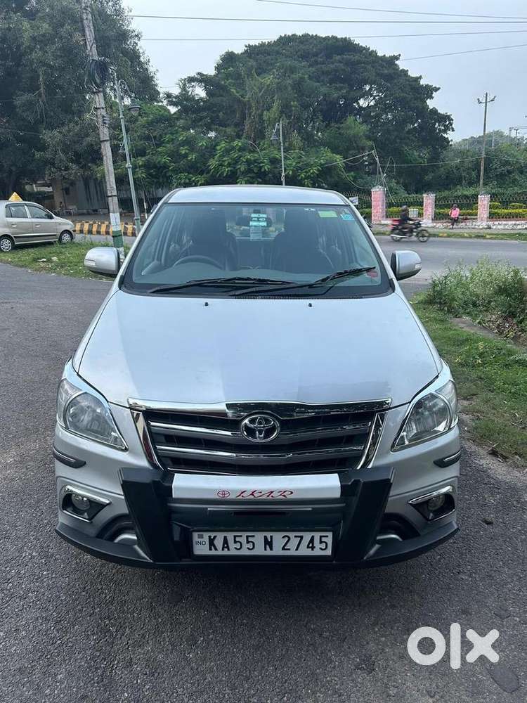 Toyota Innova 2014 Diesel 89000 Km Driven