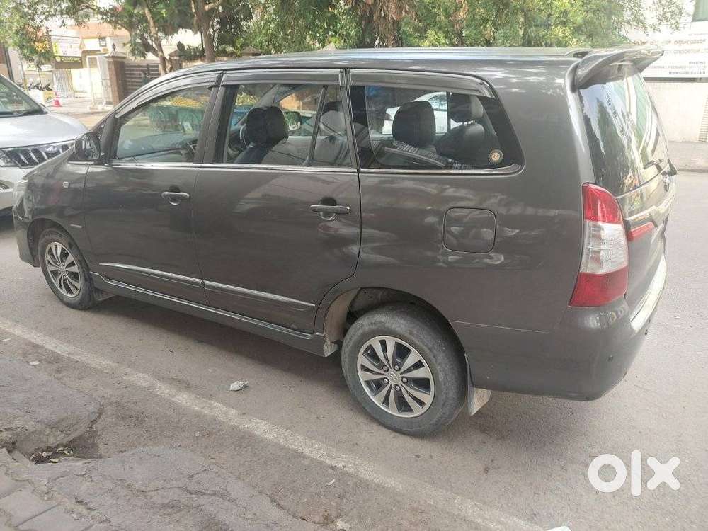 Toyota Innova 2.5 G (diesel) 8 Seater, 2014, Diesel