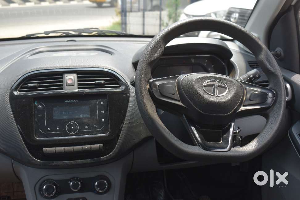 Tata Tiago 1.2 Revotron Xm, 2023, Petrol