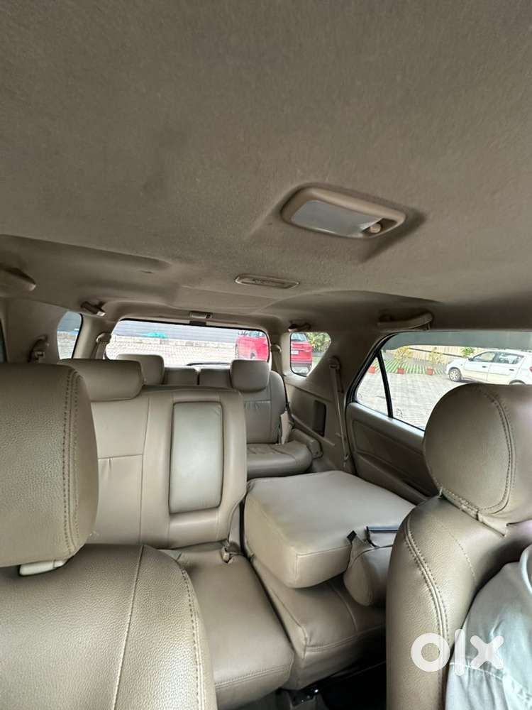 Toyota Fortuner 2011 Diesel Manual