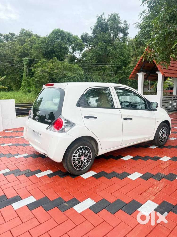 Honda Brio E Mt, 2013, Petrol