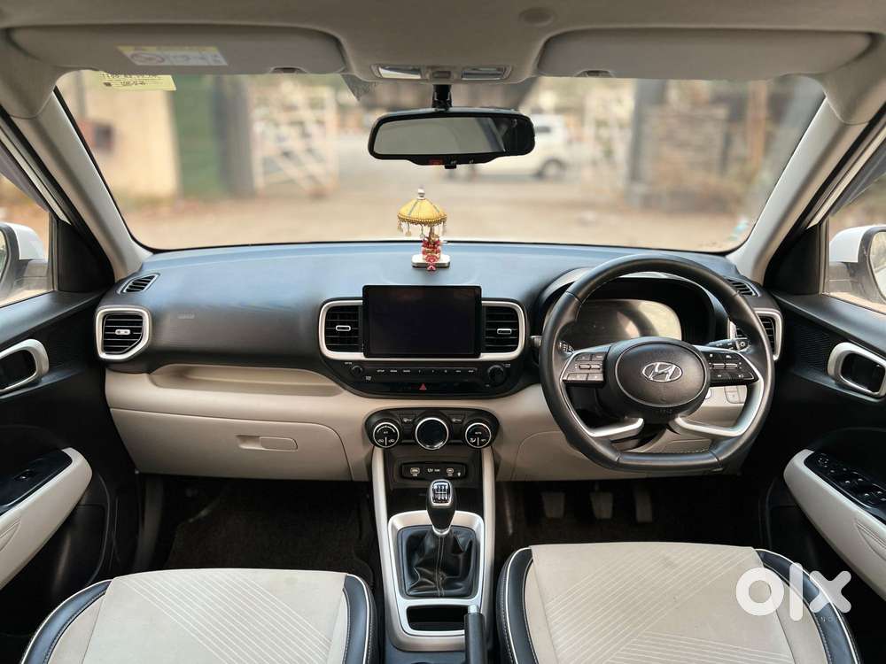 Hyundai Venue Sx (o) Mt 1.5 Diesel, 2022, Diesel