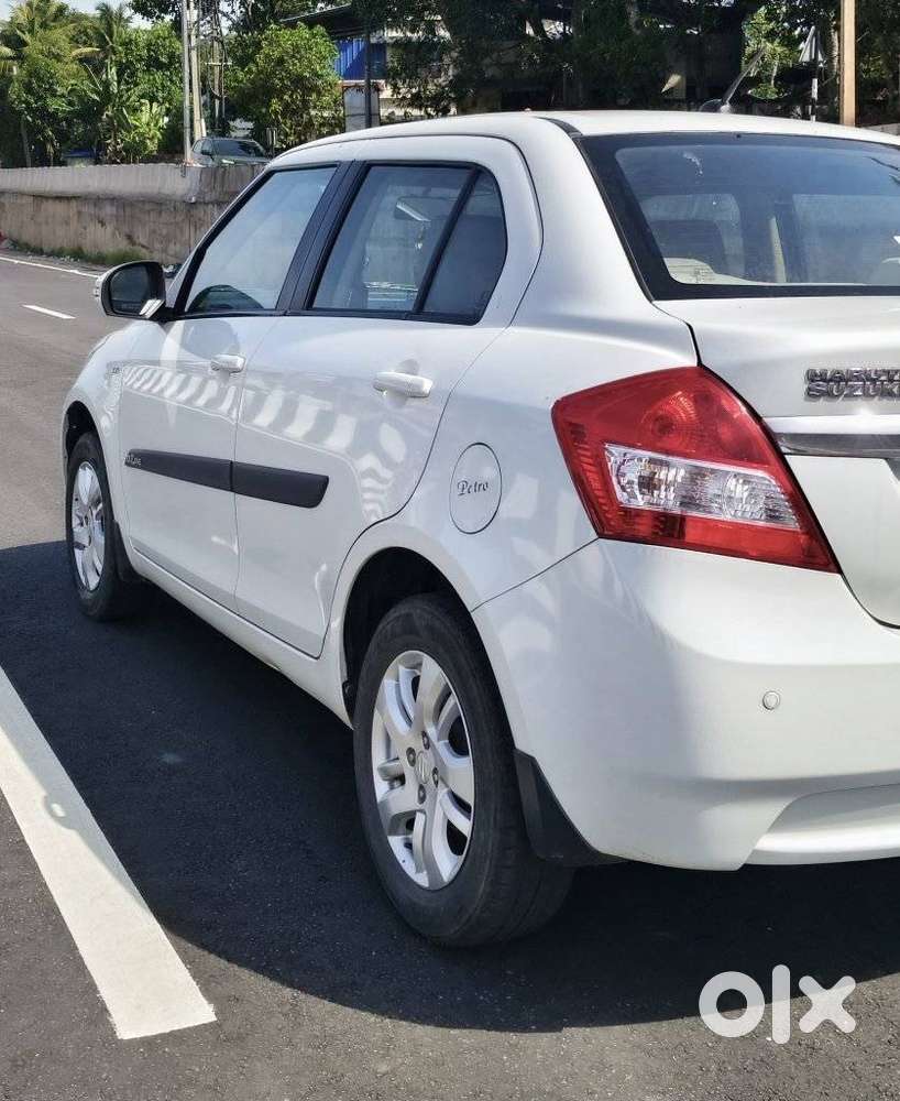 Maruti Suzuki Dzire 1.2 Zxi, 2012, Petrol