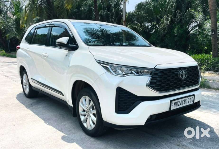Toyota Innova Hycross 2.0 Vx (o) Hybrid 8 Str, 2025, Petrol