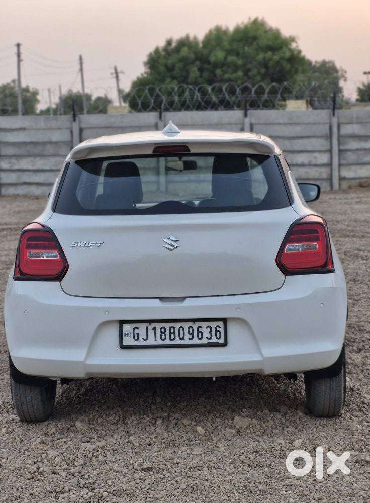 Maruti Suzuki Swift Vxi + Manual, 2021, Petrol