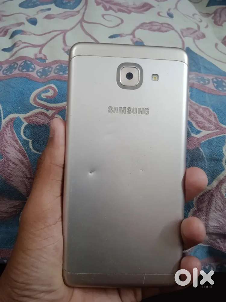 Sirf display replace karana hai 1000 lagenge only