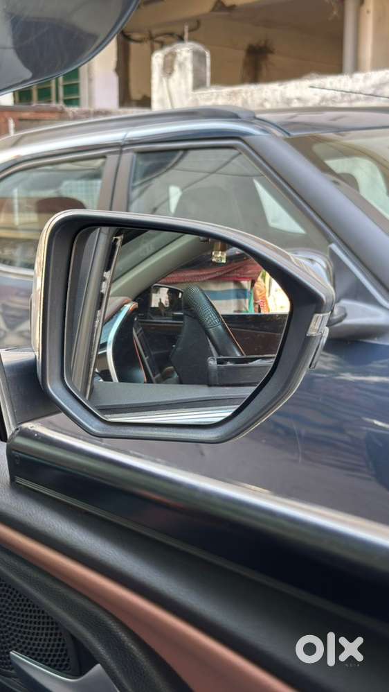 Mg Hector Plus 2023