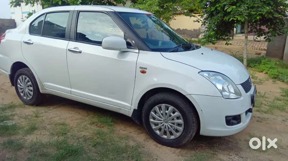 Maruti Suzuki Dzire 2015 Diesel 130000 Km Driven