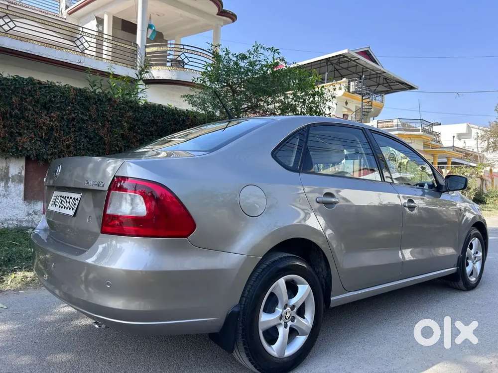 Doctor Driven Skoda Rapid 2014 Diesel Well Maintained